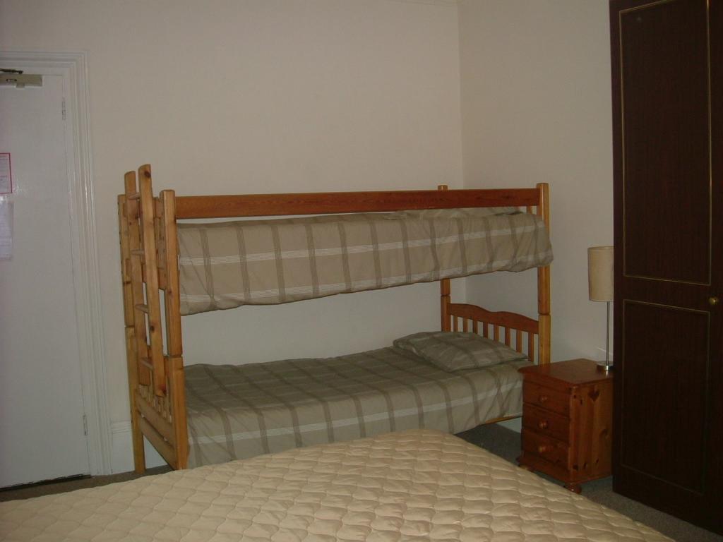 Thalatta Guest House Saint Helier Room photo