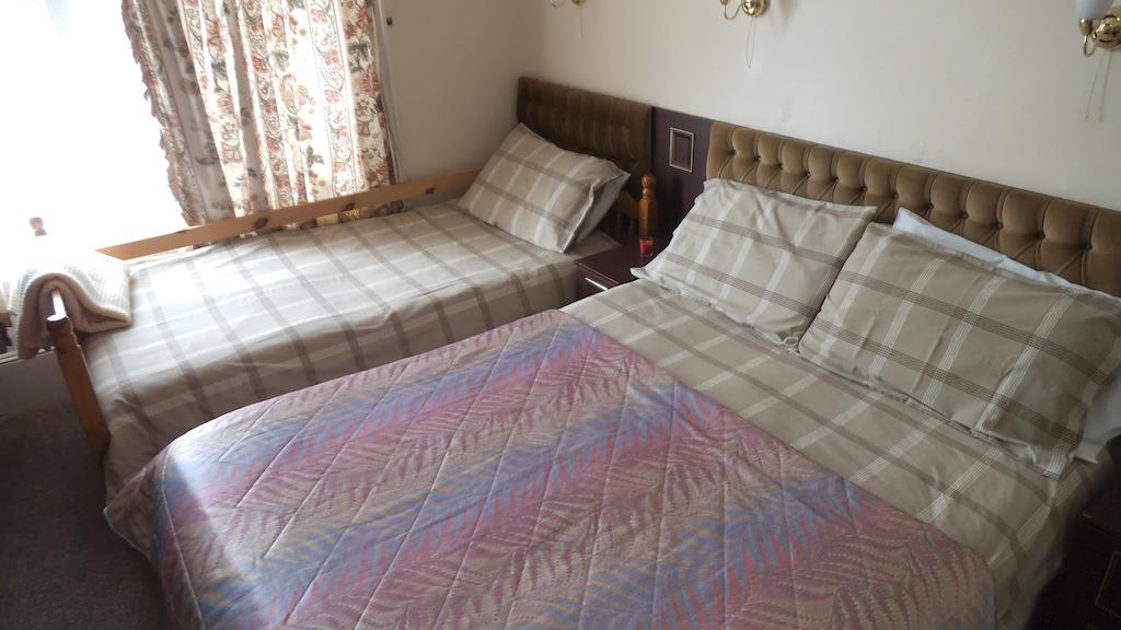 Thalatta Guest House Saint Helier Room photo