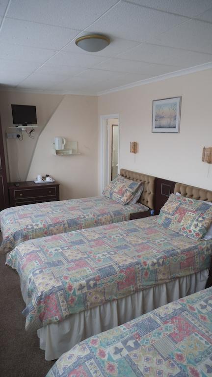Thalatta Guest House Saint Helier Room photo